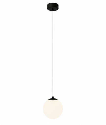Suspension globe en verre opale nordique Solvara