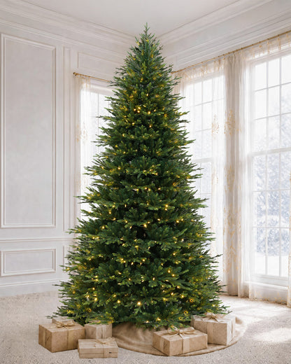 Sapin de Noël Skovra Classic PE/PVC de 12ft avec éclairage intégré