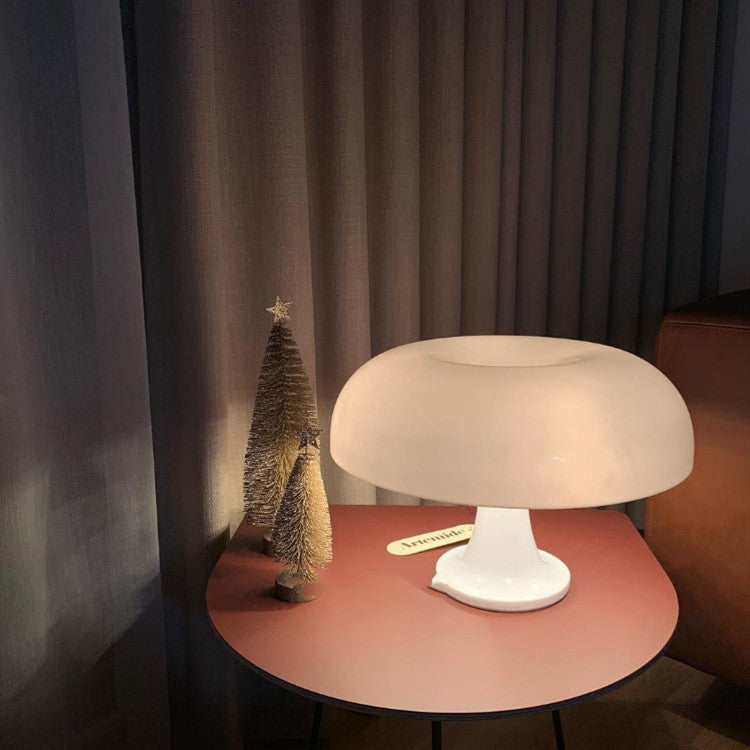 Lampe de table champignon scandinave en opale Fungora