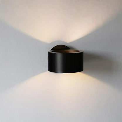 Applique murale métallique minimaliste Kelvora