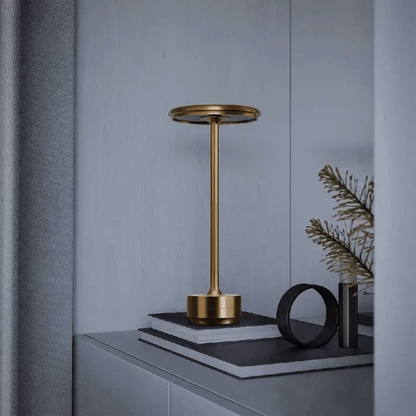 Lampe de table minimaliste en aluminium Korvath
