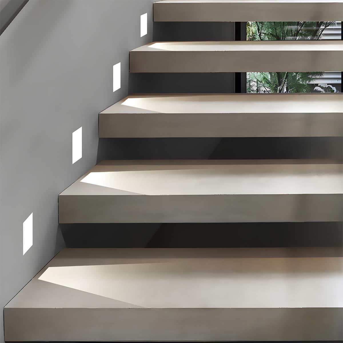 Éclairage d’escalier encastré minimaliste en aluminium Nichelle