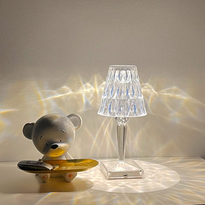 Lampe de table sans fil Prismara en cristal facetté