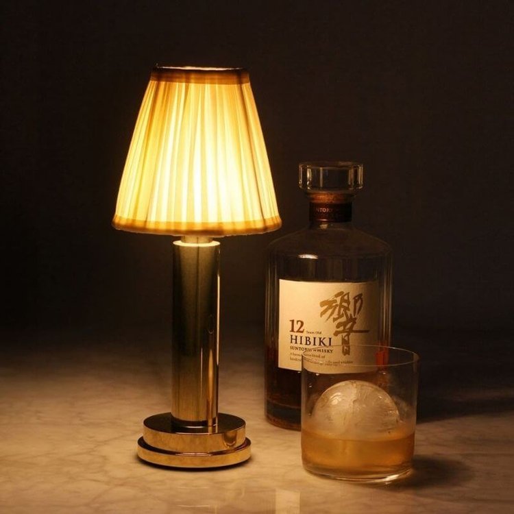 Lampe de table Lumelle minimaliste en tissu, sans fil