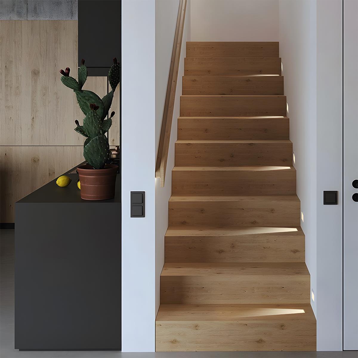 Éclairage d’escalier encastré minimaliste en aluminium Nichelle