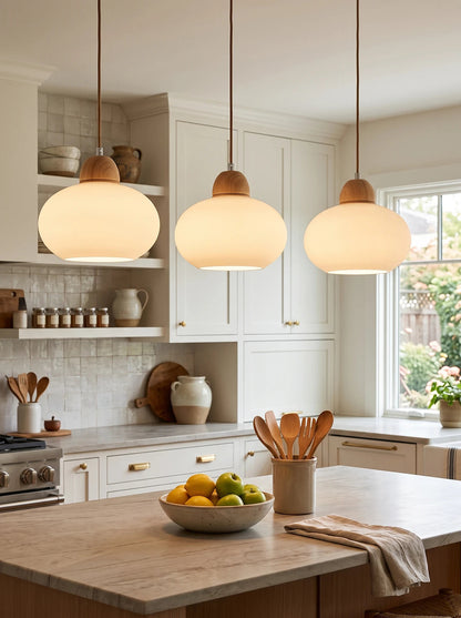 Suspension en bois et verre opalin#+#+#+#+
