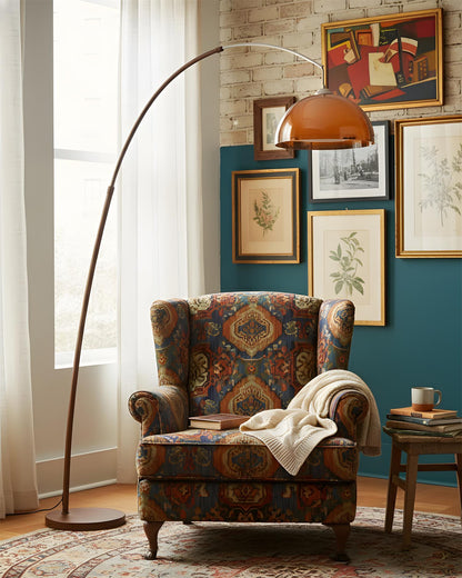 Lampadaire en noyer arqué Halberon