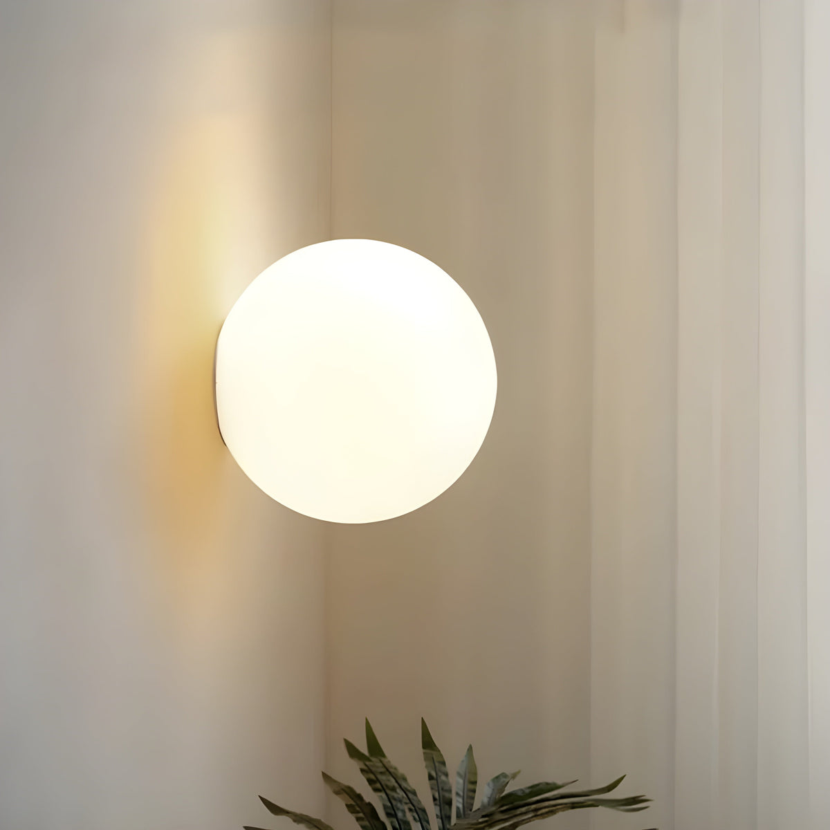 Applique murale Orbelle minimaliste en verre dépoli