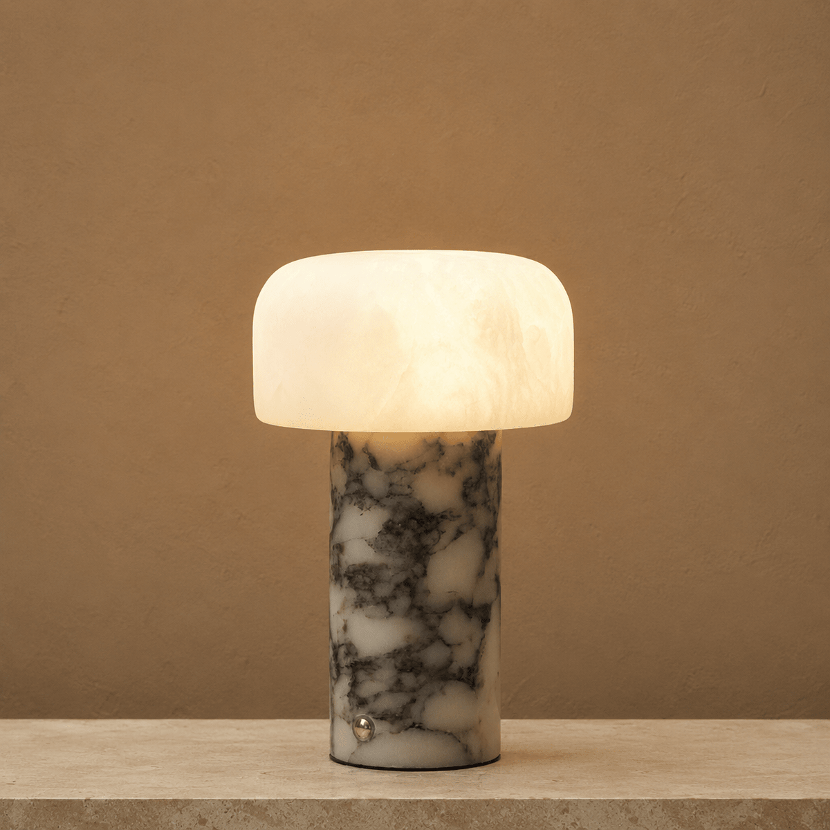 Lampe de table Wabi-Sabi en travertin Brenvale