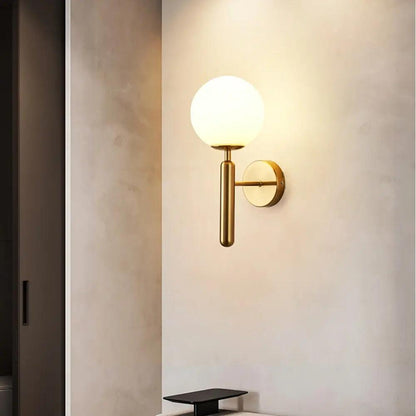 Applique murale moderne Ophira à globe en verre