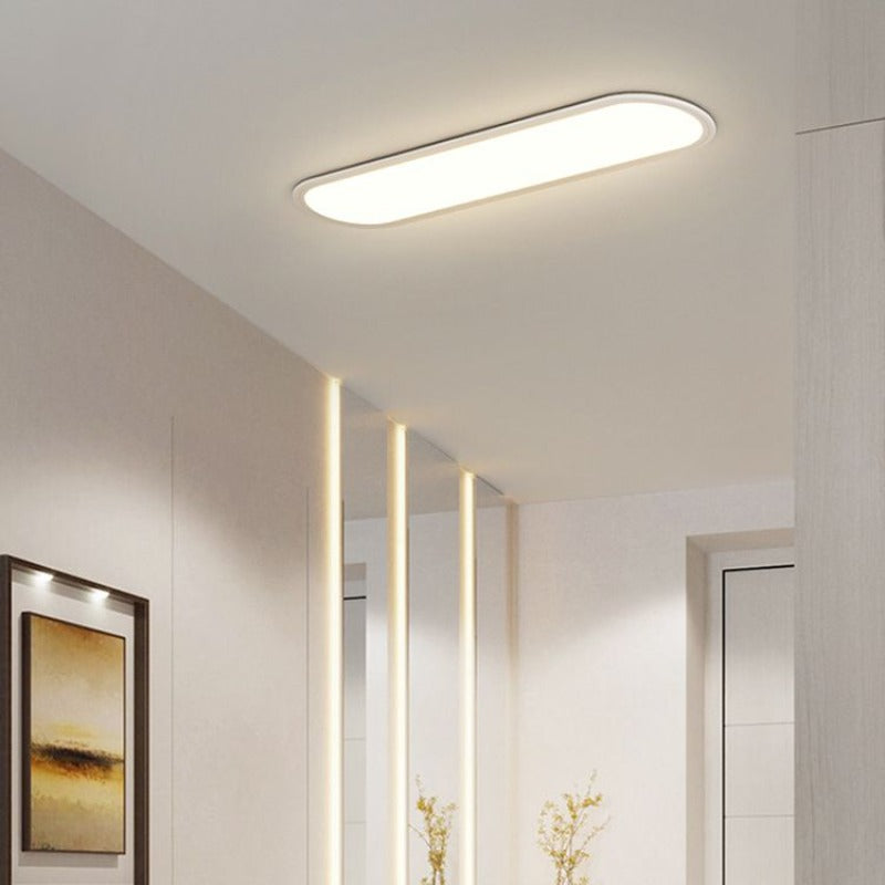 Plafonnier ovale minimaliste en métal Ovalis