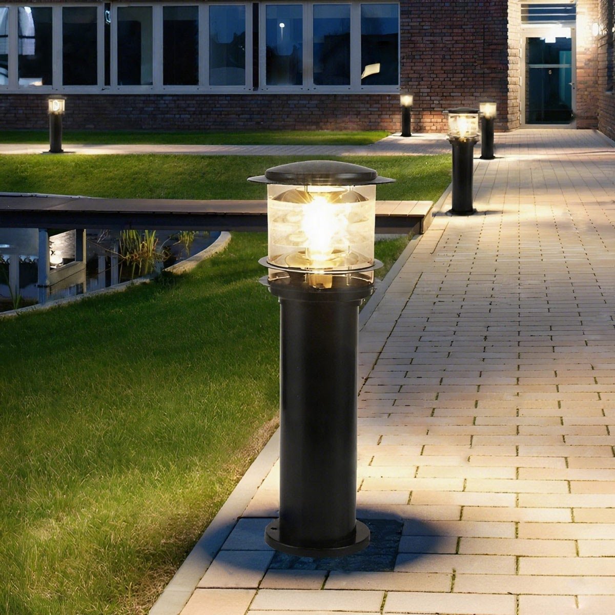 Lampe de jardin potelet moderne en aluminium Velmora