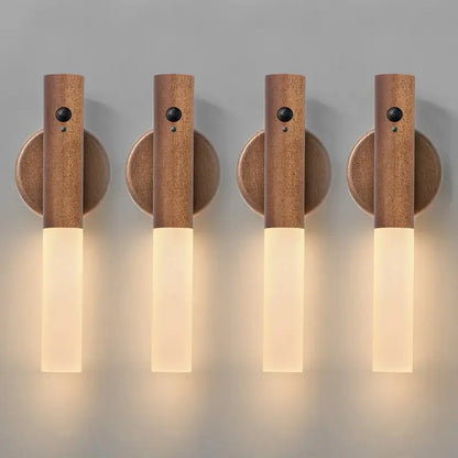 Applique murale minimaliste en bois Oakmira avec détecteur de mouvement
