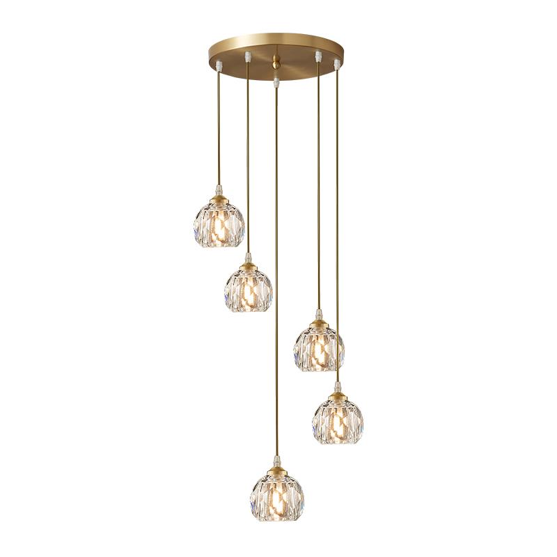 Suspension sphère en cristal en cascade