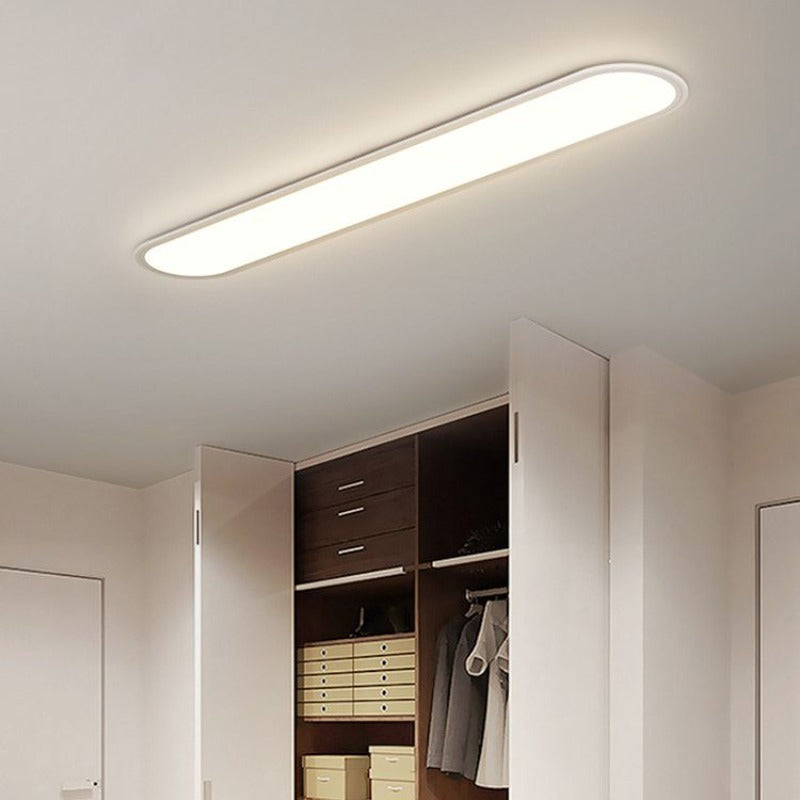 Plafonnier ovale minimaliste en métal Ovalis