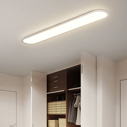 Plafonnier ovale minimaliste en métal Ovalis