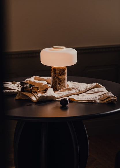 Lampe de table nordique en marbre Wintero