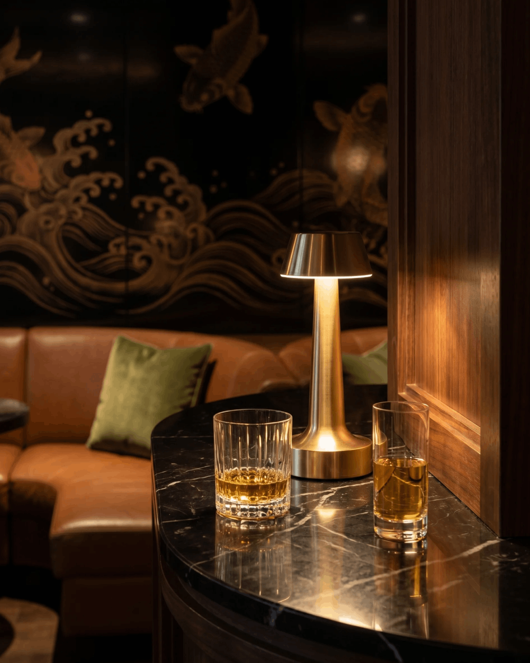 Lampe de table sans fil conique en laiton