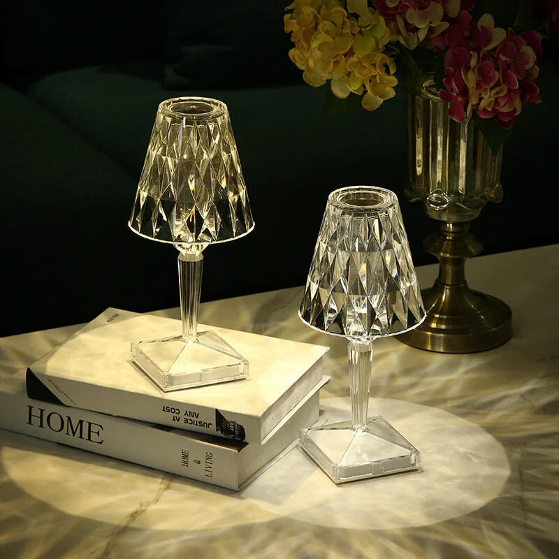 Lampe de table sans fil Prismara en cristal facetté