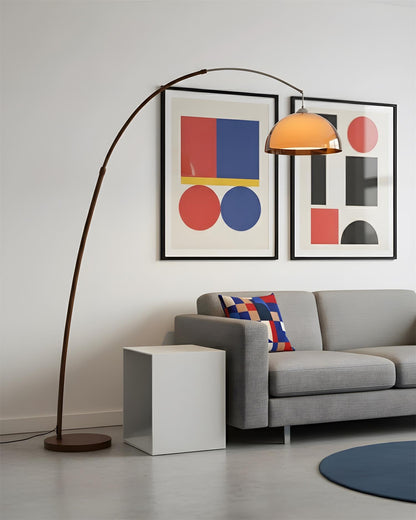 Lampadaire en noyer arqué Halberon