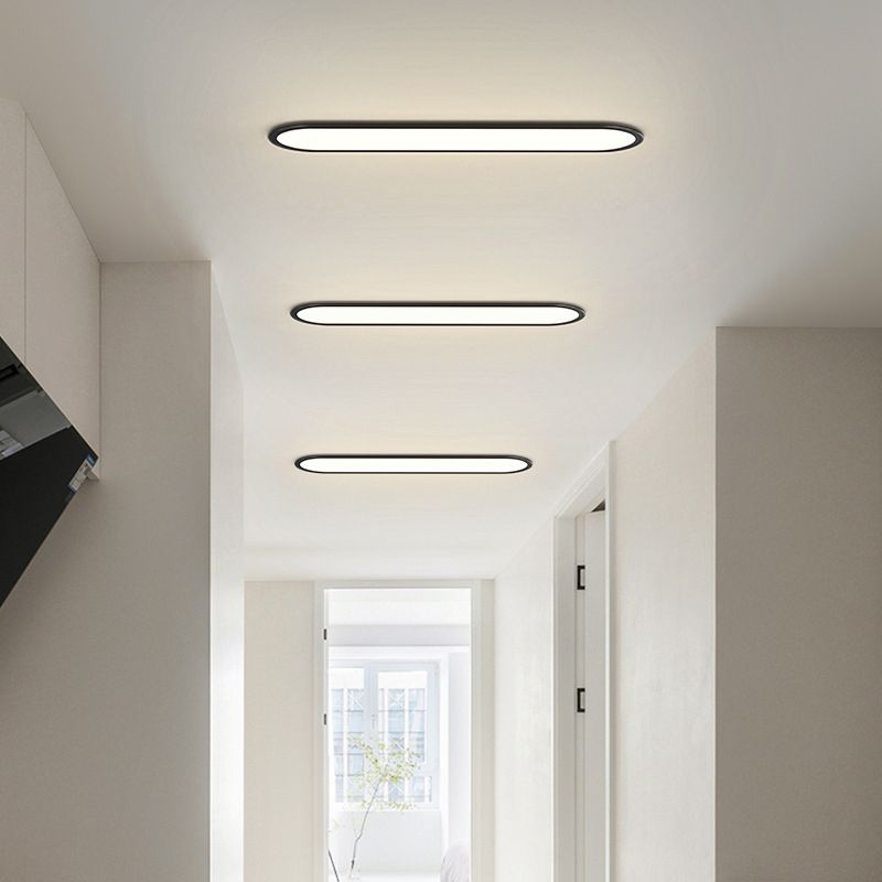 Plafonnier ovale minimaliste en métal Ovalis