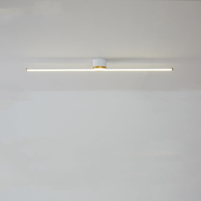 Plafonnier linéaire minimaliste en métal Filara