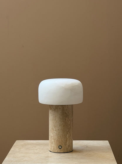 Lampe de table Wabi-Sabi en travertin Brenvale