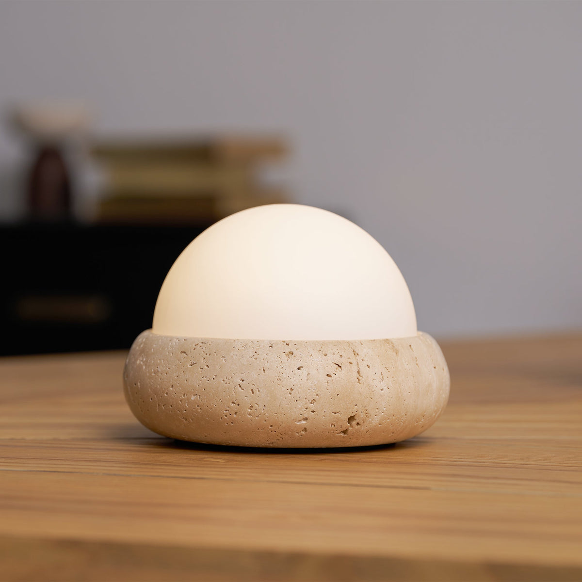 Lampe de table Wabi-Sabi en travertin Orlando