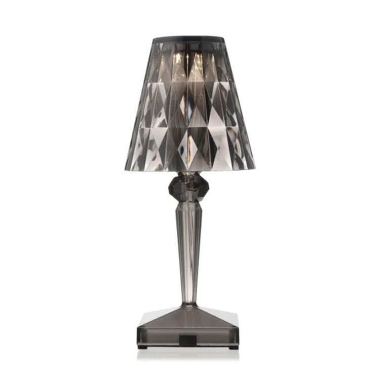 Lampe de table sans fil Prismara en cristal facetté
