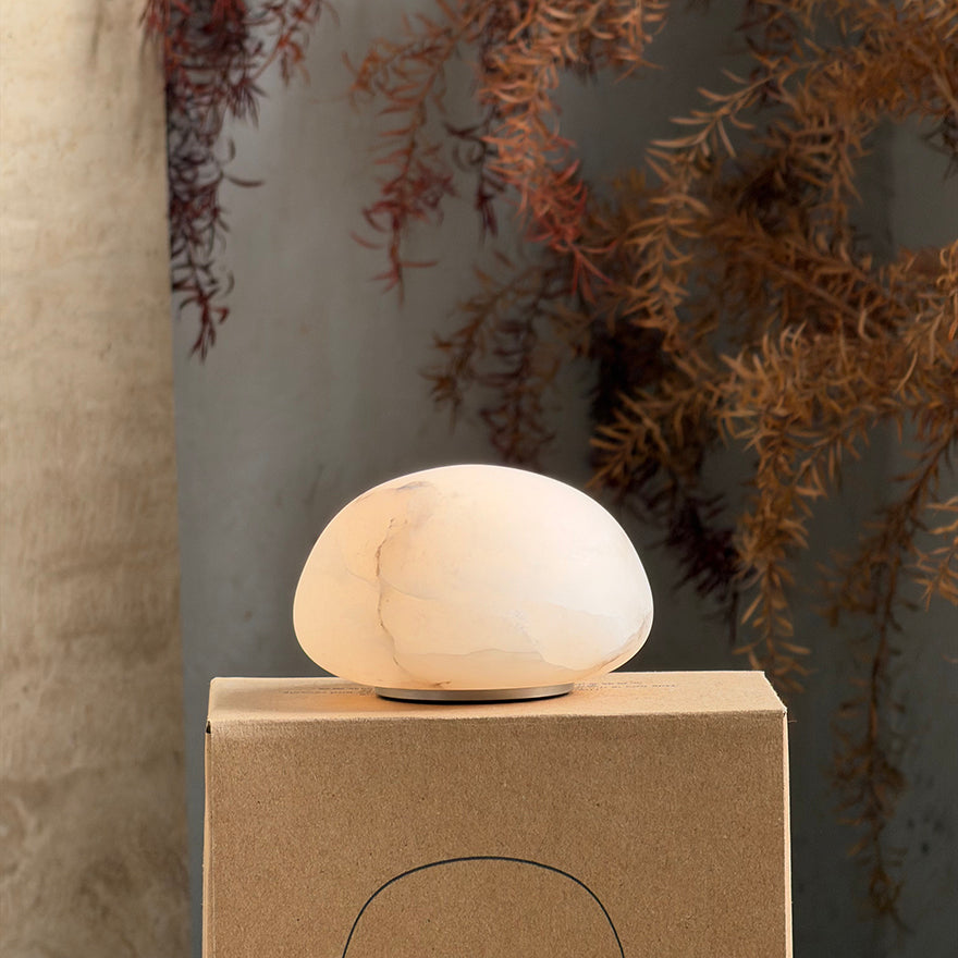 Lampe de table minimaliste en albâtre Alvane