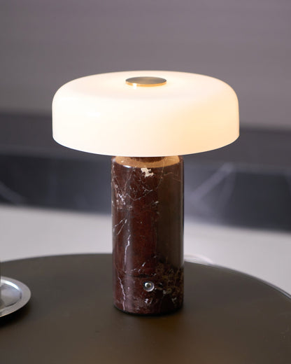 Lampe de table en marbre art déco Vestara