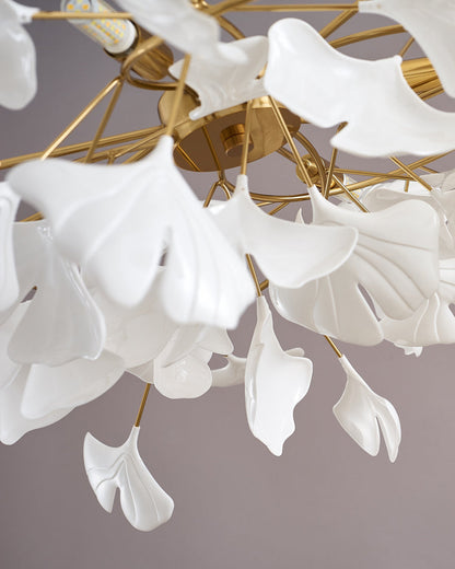 Lustre en laiton à pétales en céramique