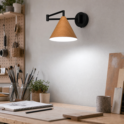 Applique murale Linnoro à bras pivotant, effet bois, style scandinave