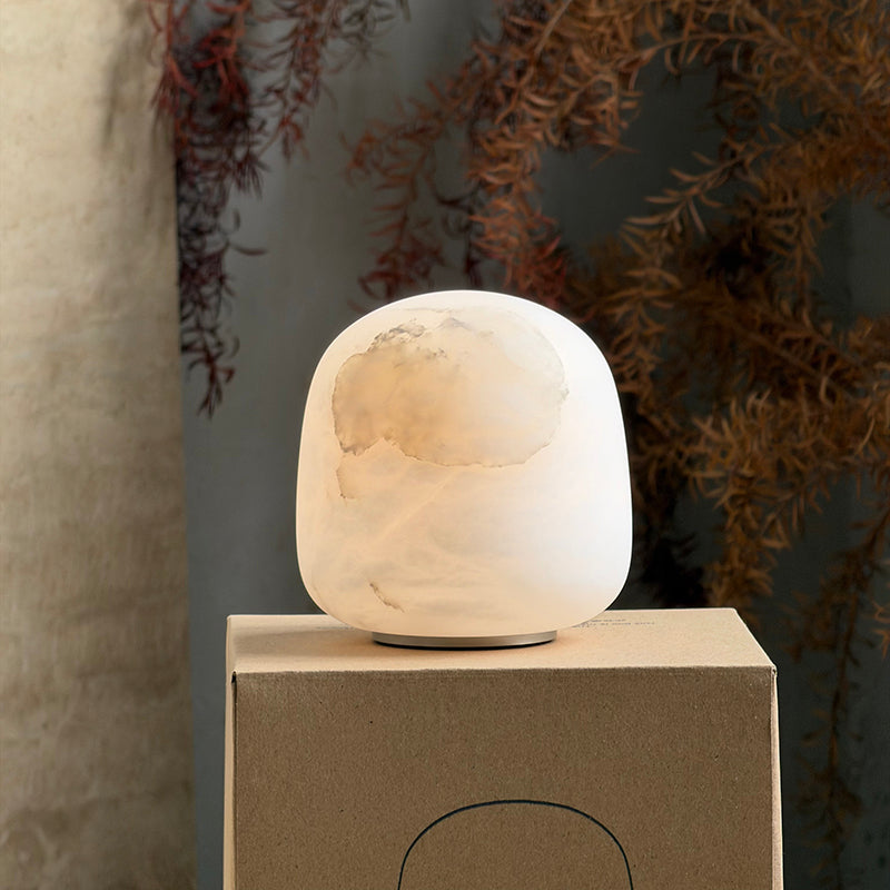 Lampe de table minimaliste en albâtre Alvane
