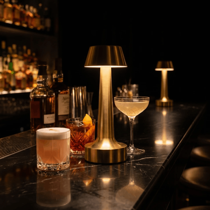 Lampe de table sans fil conique en laiton