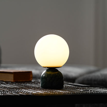Lampe de table minimaliste en marbre Ulvane