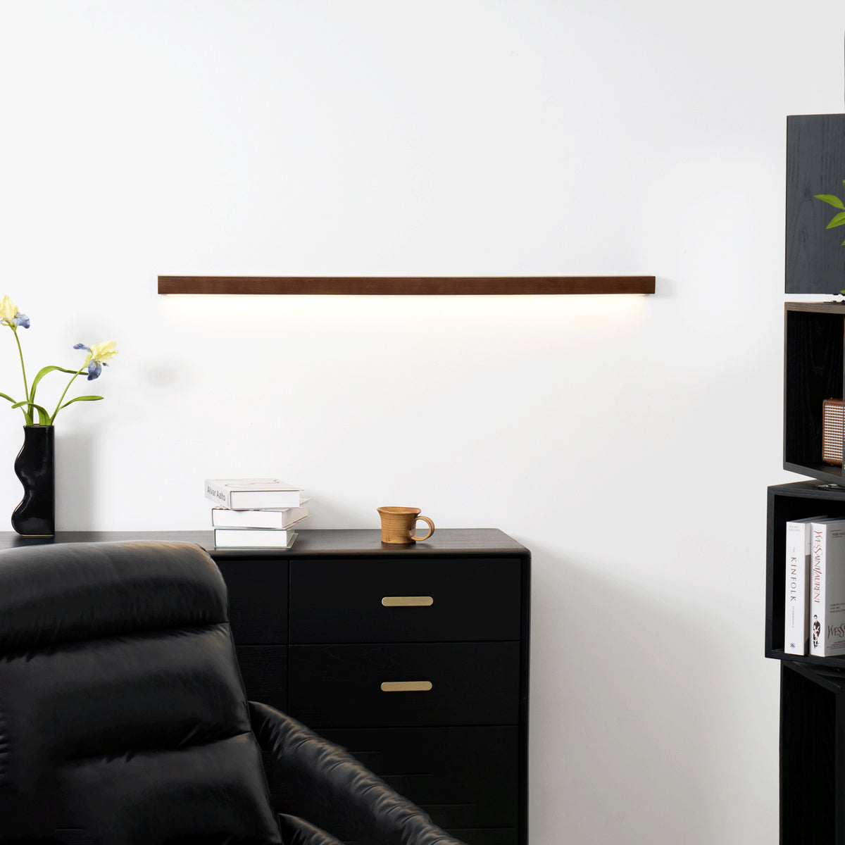 Applique murale linéaire fine en bois
