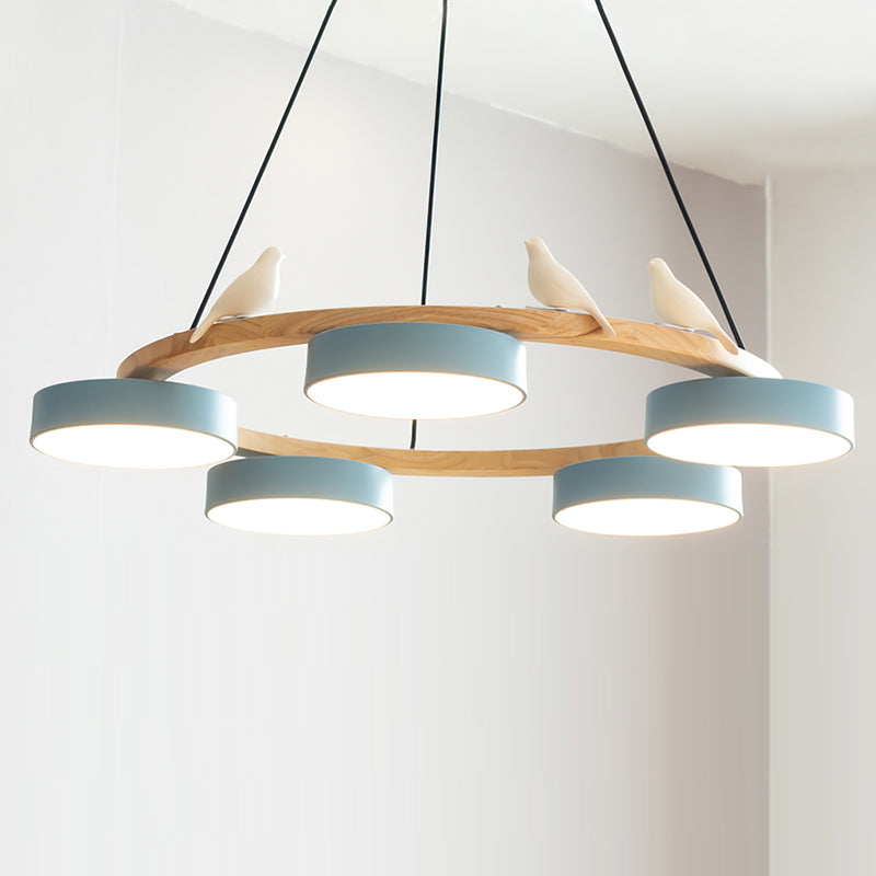 Lustre rond en bois avec oiseaux