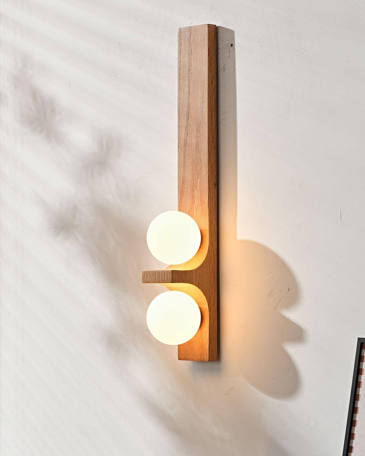 Applique murale double globe en bois