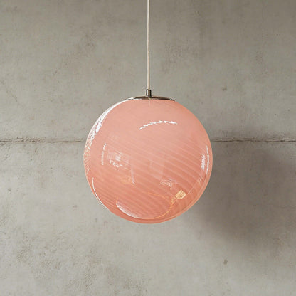 Suspension en forme de globe en verre torsadé