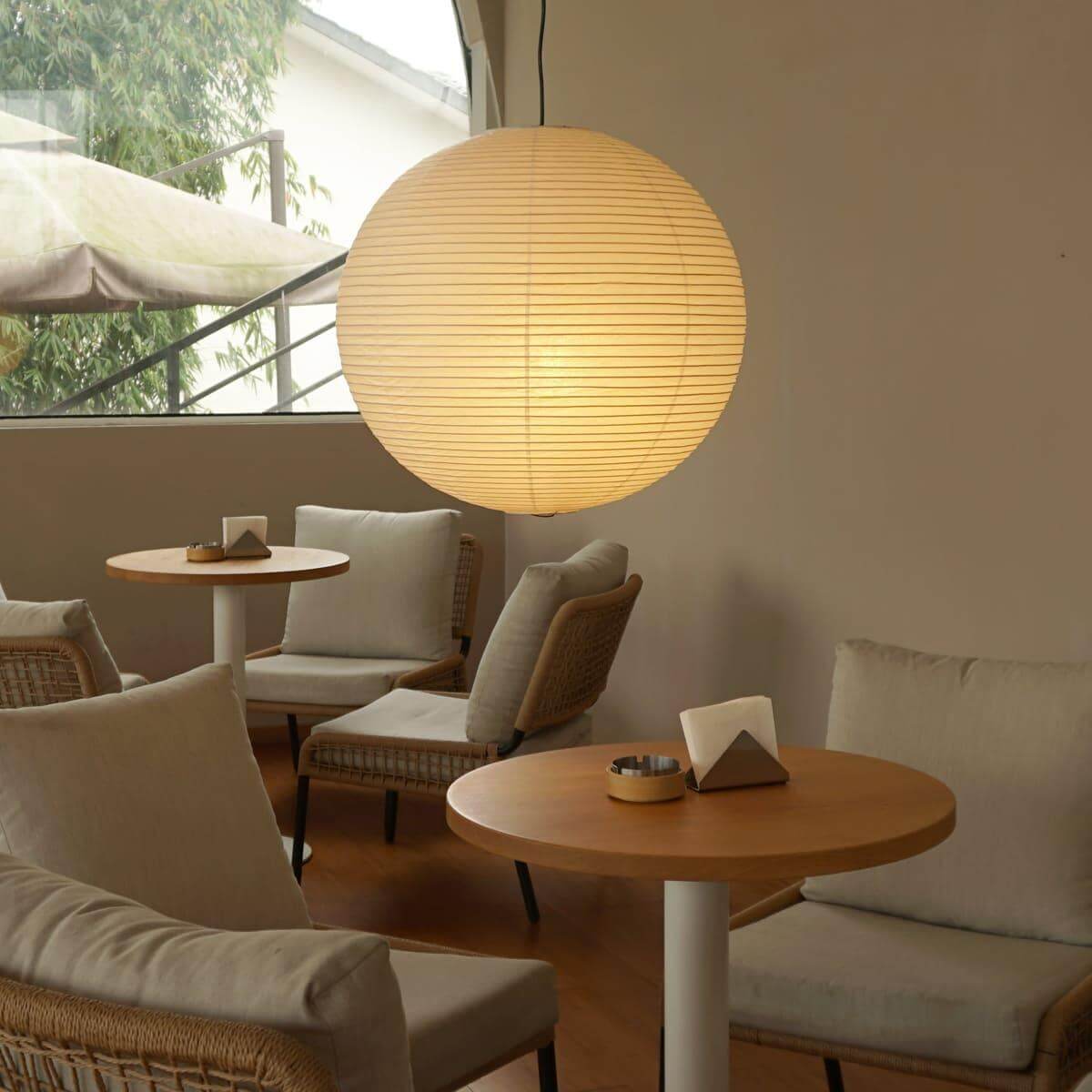 Suspension globe en papier washi