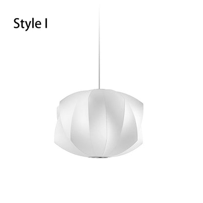 Suspension en tissu de soie plissé