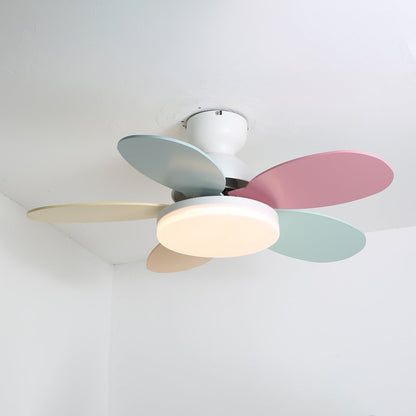 Ventilateur de plafond en bois à pales en forme de fleur