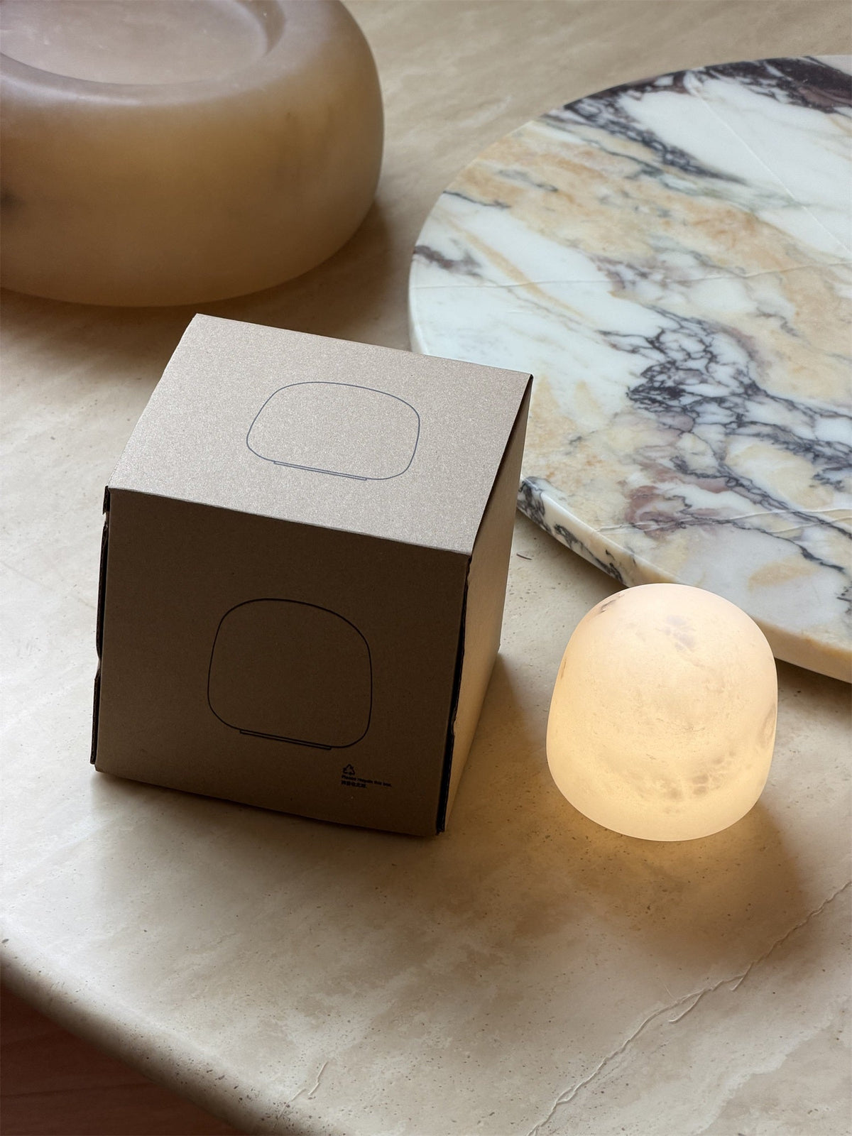 Lampe de table minimaliste en albâtre Alvane