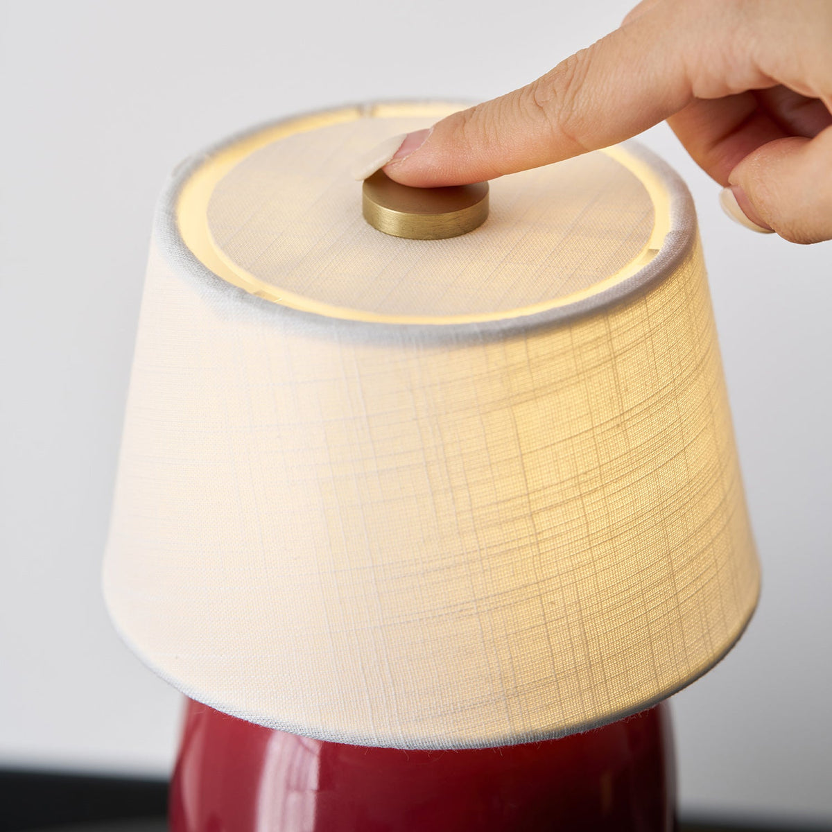 Lampe de table scandinave Halvorn en céramique