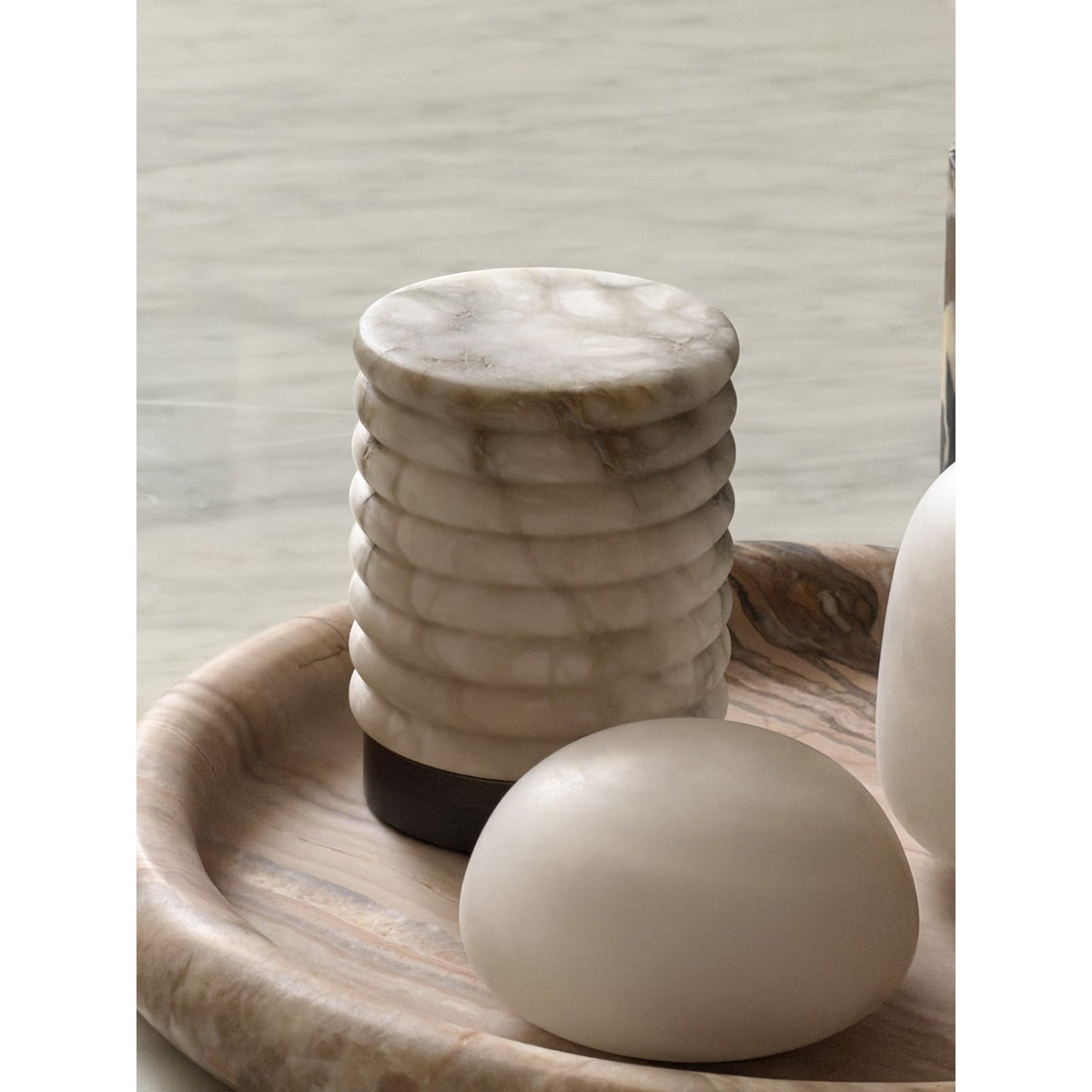 Lampe de table minimaliste en albâtre Alvane