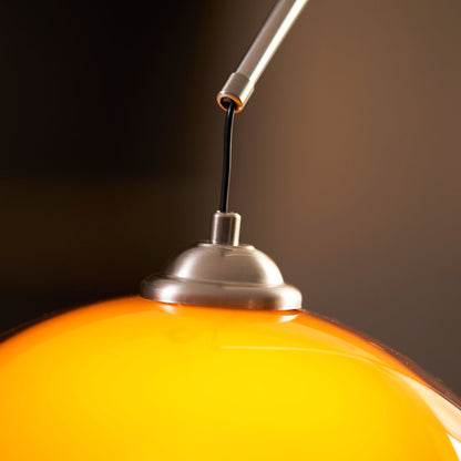 Lampadaire en noyer arqué Halberon