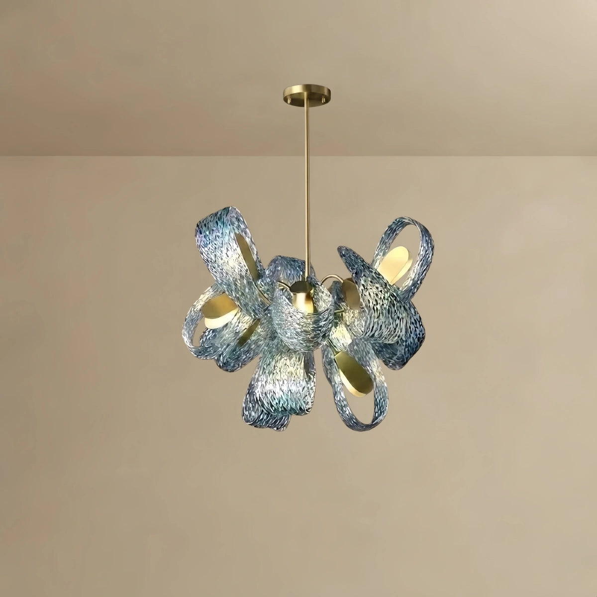 Lustre en verre à plumes de paon