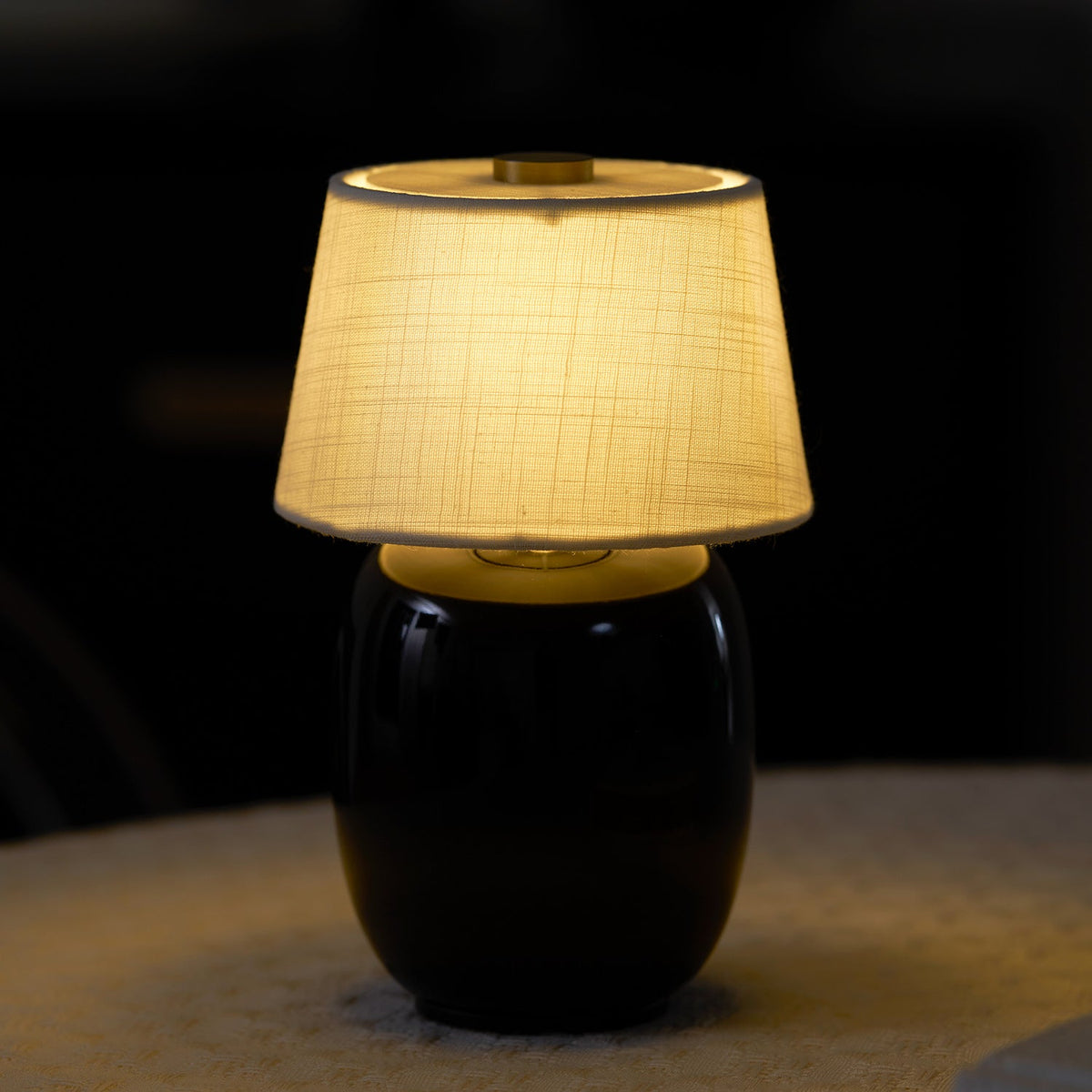 Lampe de table scandinave Halvorn en céramique