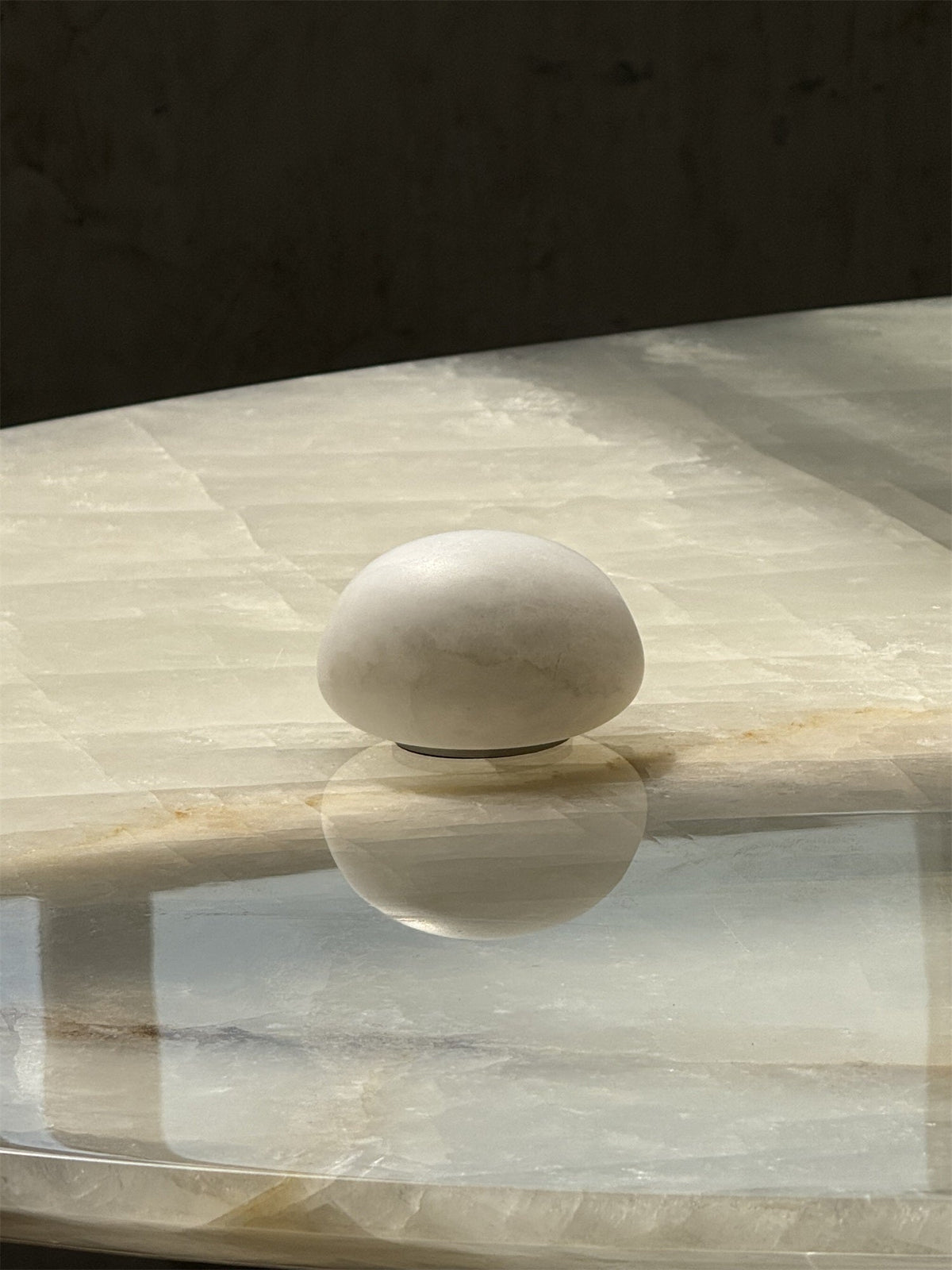 Lampe de table minimaliste en albâtre Alvane